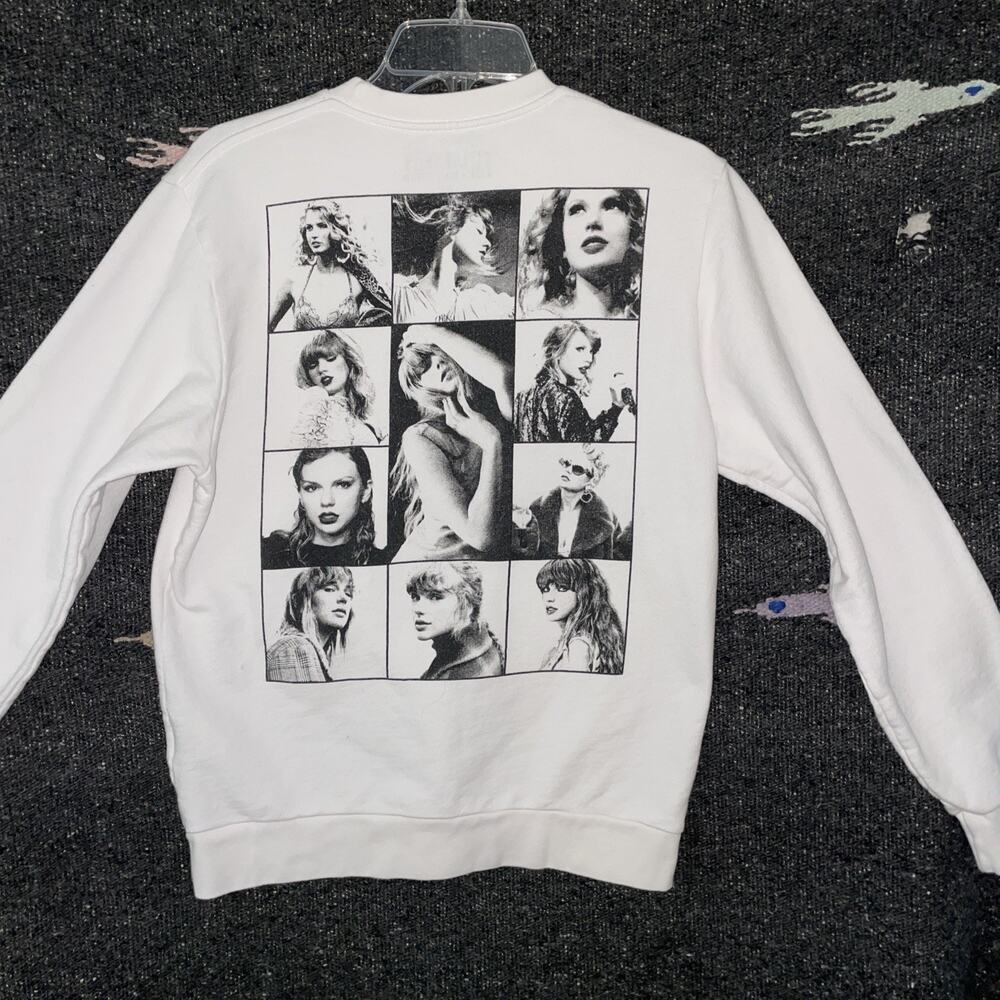 Taylor Swift Eras Tour white Crewneck Roomy X SMALL Size - Official Merchandise - Picture 4 of 7